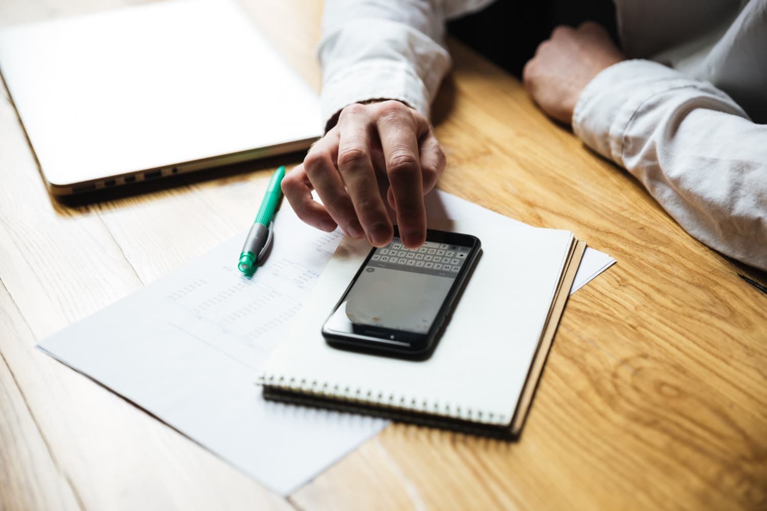 Cahier des charges application mobile : template et guide de rédaction 2026